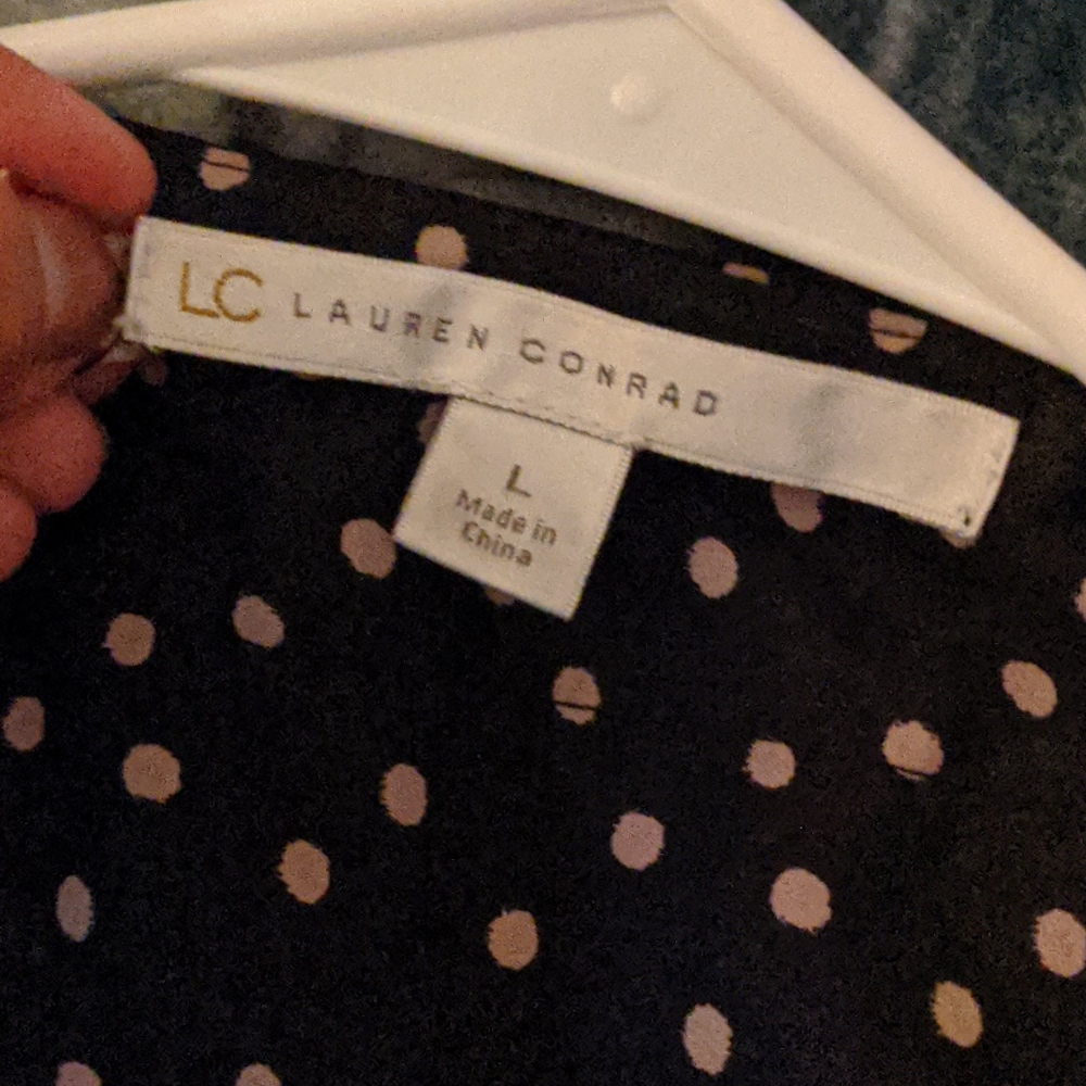 BOGO 💥 Lauren Conrad blouse - Picture 3 of 4